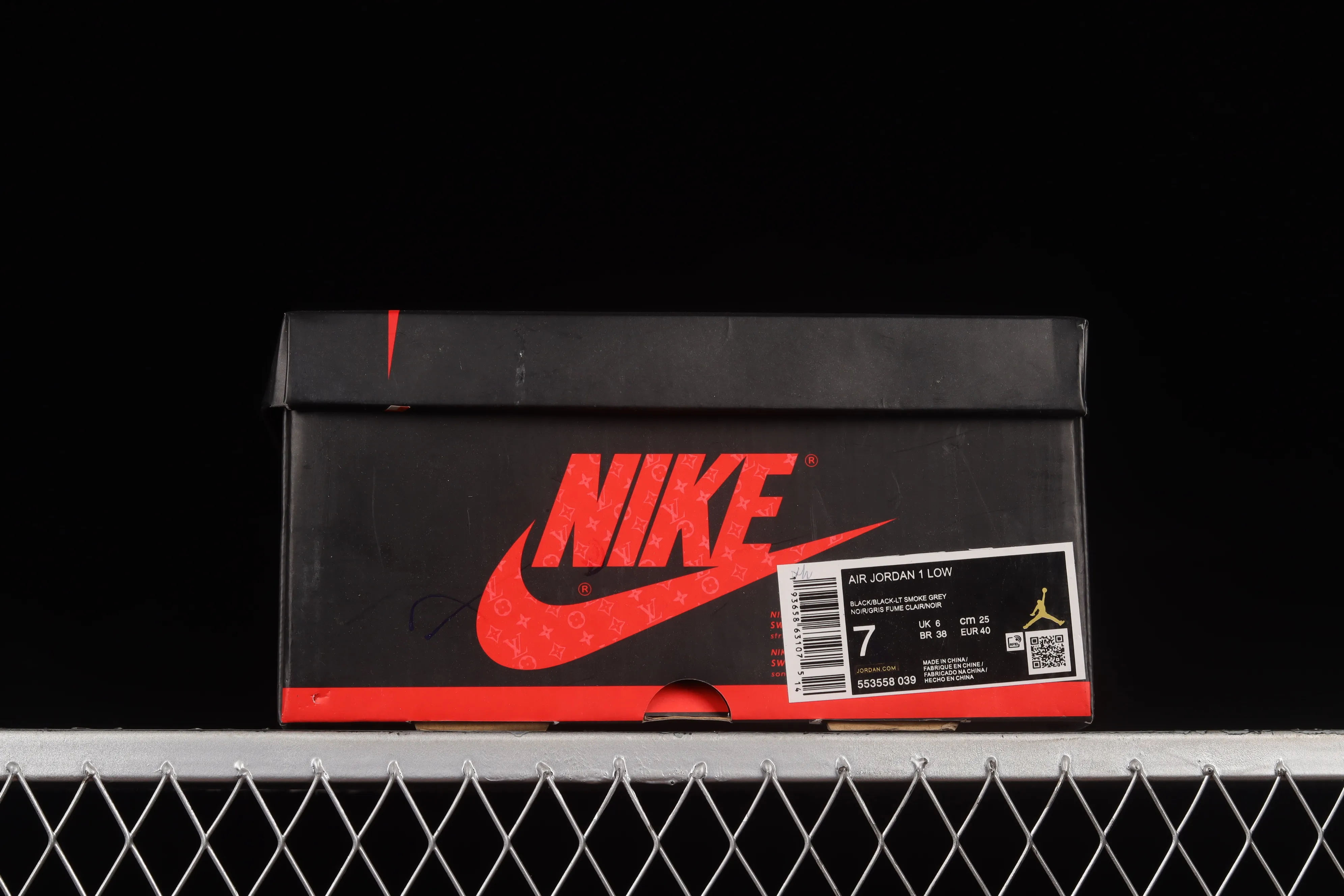 All categories Air Jordan Jordan series basketball shoes Air Jordan 1 Low Donkey brand x Air Jordan 1 AJ1 Joe 1 customized version low-top retro culture basketball shoes 553558-039